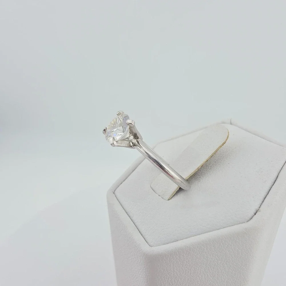 Solitaire Ring 925 Sterling Silver Brilliant Cut Center Crystal Stone Size 5